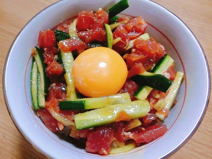 【レシピ】簡単すぐでき☆生ハムユッケ丼