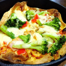 ドイツ風パンケーキ☆ダッチベイビーのオシャレなピザ