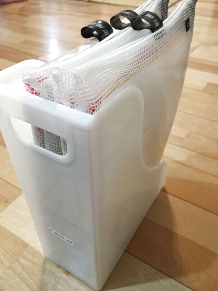 100均ビニールネットケースを使って書類整理!