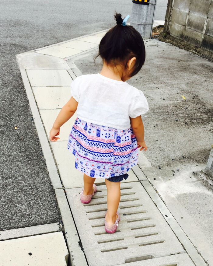 後ろ姿はこんな感じ。