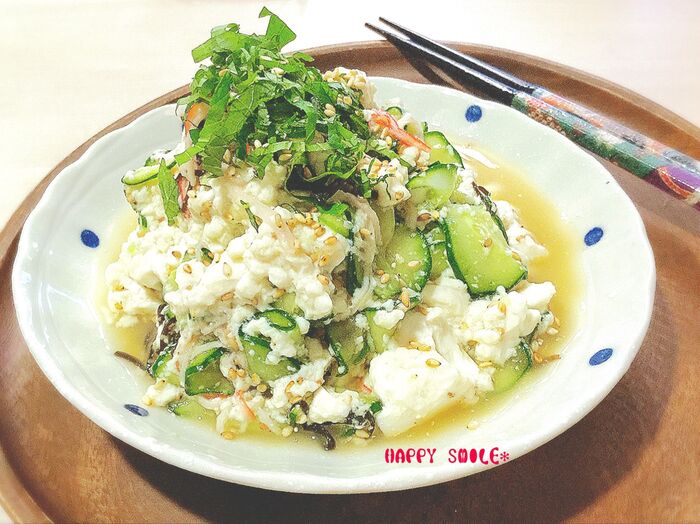 【簡単】豆腐ときゅうりの塩昆布和え(カニカマ入り)♬ で暑い夏を乗り切ろう!