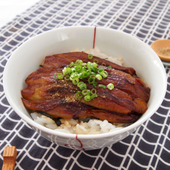 夏バテ対策!スタミナメニュー「なすの蒲焼き丼」