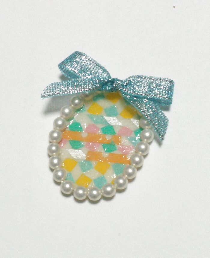 お弁当の蓋でプラ板ブローチをハンドメイド