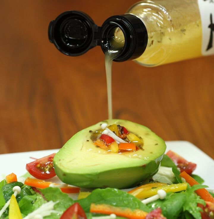 知らないなんてもったいない!びっくりするほど美味しくなるオススメ調味料!