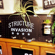 デッドスペースに男前収納を