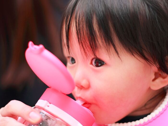 赤ちゃんに適したお水の量や温度は?