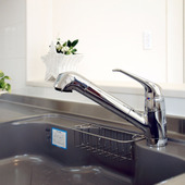 どっちがお得?水道直結型ウォーターサーバーと浄水器の違いとは?