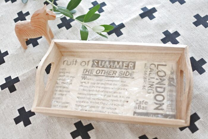 ダイソートレーとプラバンで!ガラスモザイク風デコ