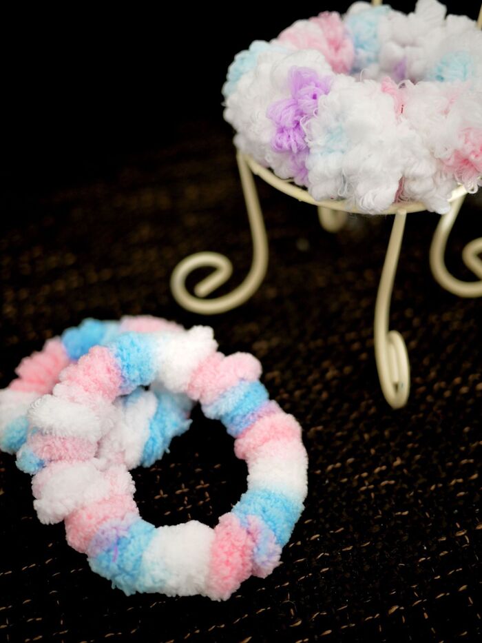 4 毛糸を結んで、カットして、出来上がりです