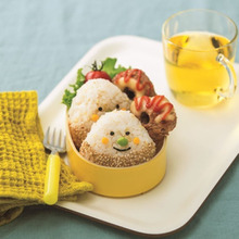 おにぎりに一工夫を♪かわいい栗型おにぎり(Nico Tableレシピ)