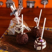 お子様もお菓子作りにチャレンジ!かわいい「ハロウィン・ロリポップ」