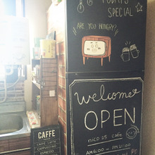 冷蔵庫を黒板塗料でカフェ風に再アレンジ