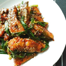 ピリッと辛い鯖のから揚げチリソース風