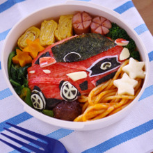 赤いクルマのキャラ弁当(男の子・彼氏・パパ弁当にも)☆簡単おかずレシピつき