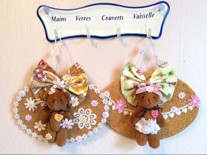 グルーガンで接着★パート2★100均雑貨にデコレーション★