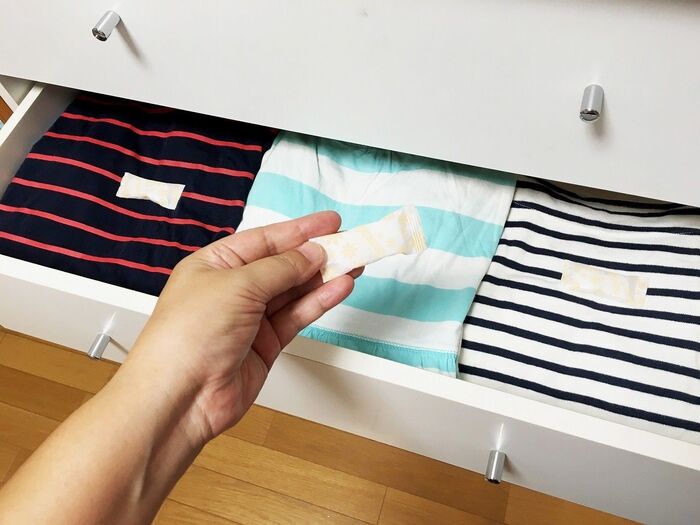 <衣替え>衣類の防虫剤は少量パックが使いやすい。個包装なら切らずにそのまま置けます♪