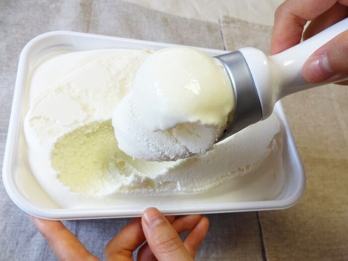 固いアイスもすくいやすい 「アイスクリームスクープ」で“大人食べ”の夢を叶えよう♪