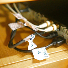 引越しの面倒なテレビ配線はマステで解決!