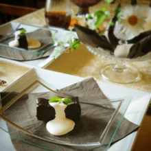 ガラスフォトフレームで、素敵なおもてなしテーブルコーディネート