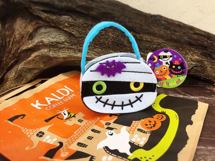 タグや紙袋も可愛いカルディのハロウィン商品!