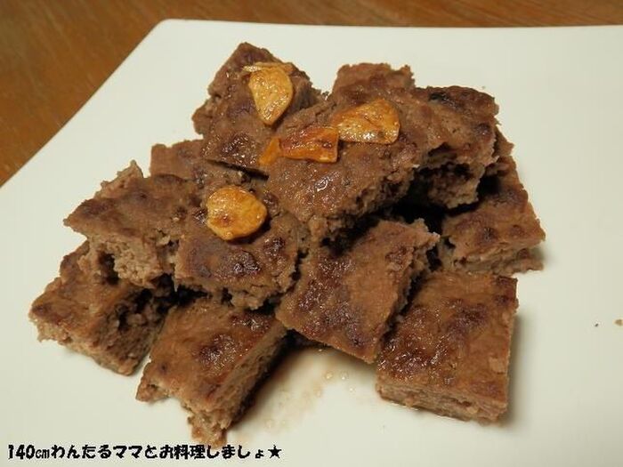 お肉柔らか~「簡単★牛ひき肉のガーリックステーキ」