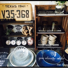 ダイソーのリメイクシートde壁紙を張ろう!〜コンセント周りの張り方