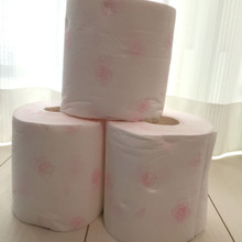 オシャレなバラのトイレットペーパー