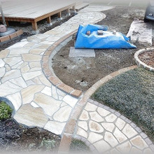 外構DIY☆基礎から造る乱張りの小路の作り方~前編!