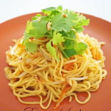 簡単!桜えび&パクチーのアジア香る♡汁無しラーメン♬おもてなしもお洒落に決まる☆