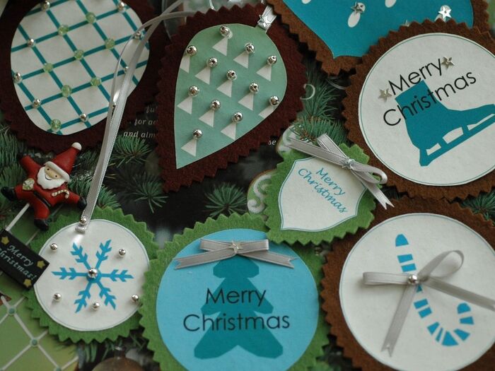 ベースのフェルトはクッキーの代わりにして