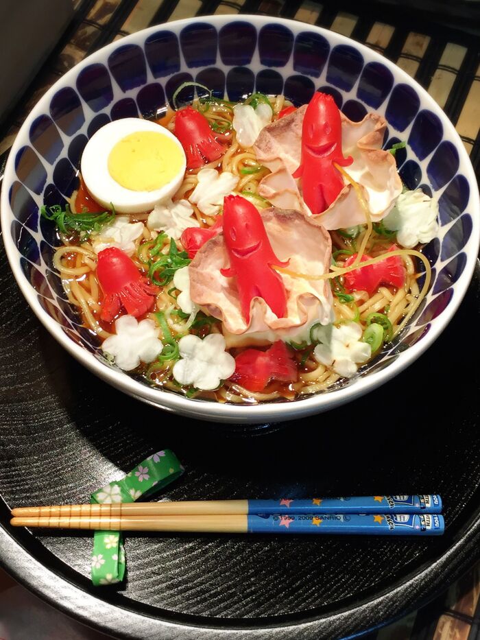 ラ王醤油味でデコラーメン☆ソーセー人の夜釣り☆