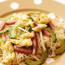 夏にあまったそうめんで「ソーメンチャンプルー」を作ろう!