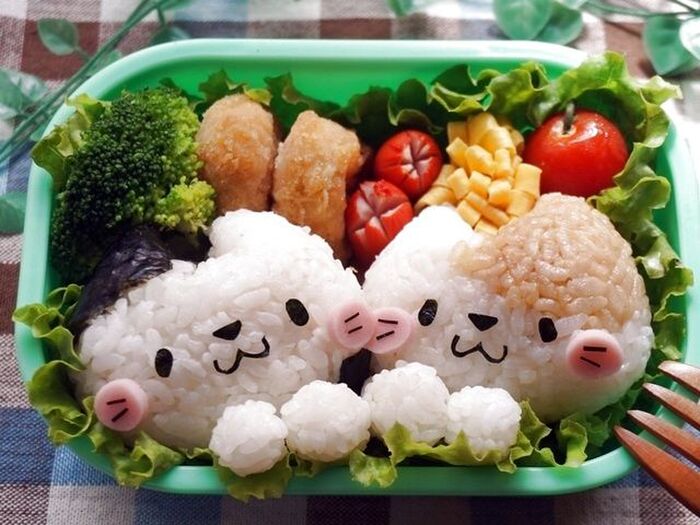 顔の表情を作ります