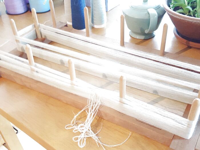 経糸を整経する