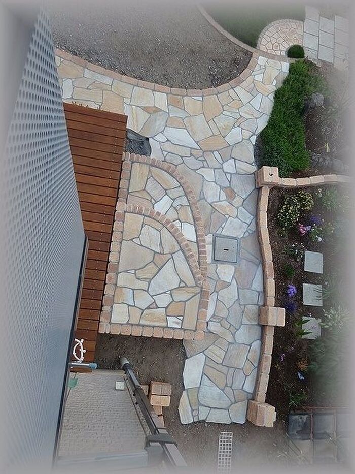 ~Y字に分岐する小路です~