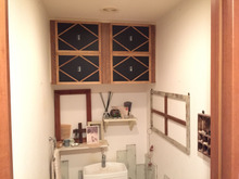 トイレの収納扉をカフェ風に!100均グッズでプチプライメチェン♪