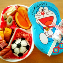 キャラ弁 男の子☆サッカー弁当、ポイントは線を入れて!