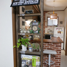 100均とディアウォールでDIY!パタパタ窓付き男前なパーテーション(^_-)-☆