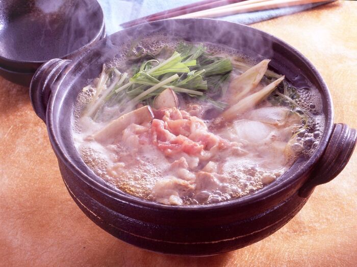 オイスターソースを使いこなす♪豚肉と大根のオイスター鍋