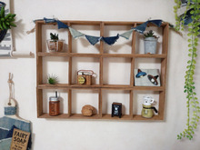 100均で作れちゃう飾り棚