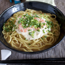 生湯葉とエビのせラーメン