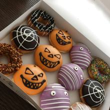 見た目楽しいハロウィン限定ドーナツ♡