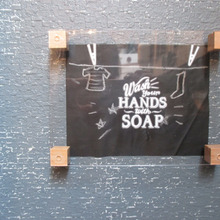 100均クリアフォトフレームが おしゃれな3Dサインボードに変身!!