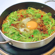 ラ王袋麺味噌味で!汁まで美味しい♪キーマカレーラーメン☆