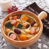 ハロウィンを楽しむ!「かぼちゃとお豆のスープうどん」