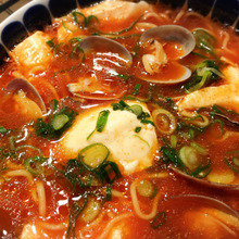 ラ王醤油味をアレンジ☆アサリの旨味たっぷり☆クセになるスンドゥブ