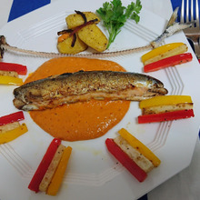 骨を抜かれ・・・海老を挟まれた理不尽な秋刀魚のチリマヨソース