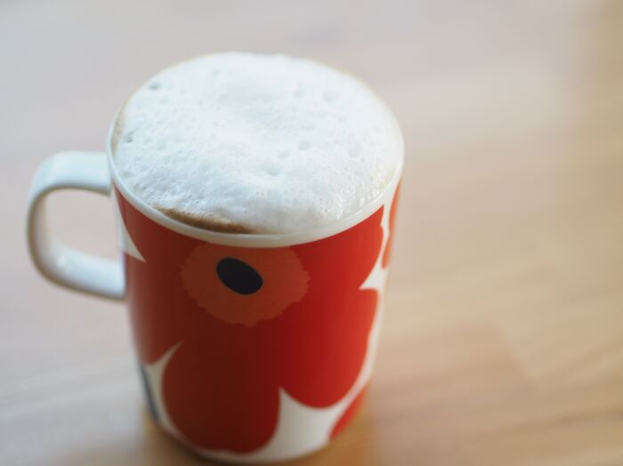 裏ワザ!〇〇でおうちカフェ気分に♪「ふわふわミルク」入りカプチーノ【試してみた】
