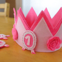 フエルトで作る、お花のベビークラウン☆王冠