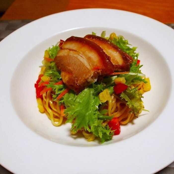 ラ王で簡単ゴージャスサラダ麺